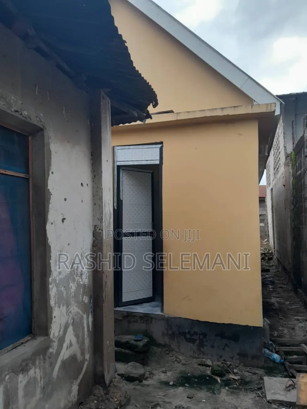 11bdrm House in House No 22, Temeke for sale