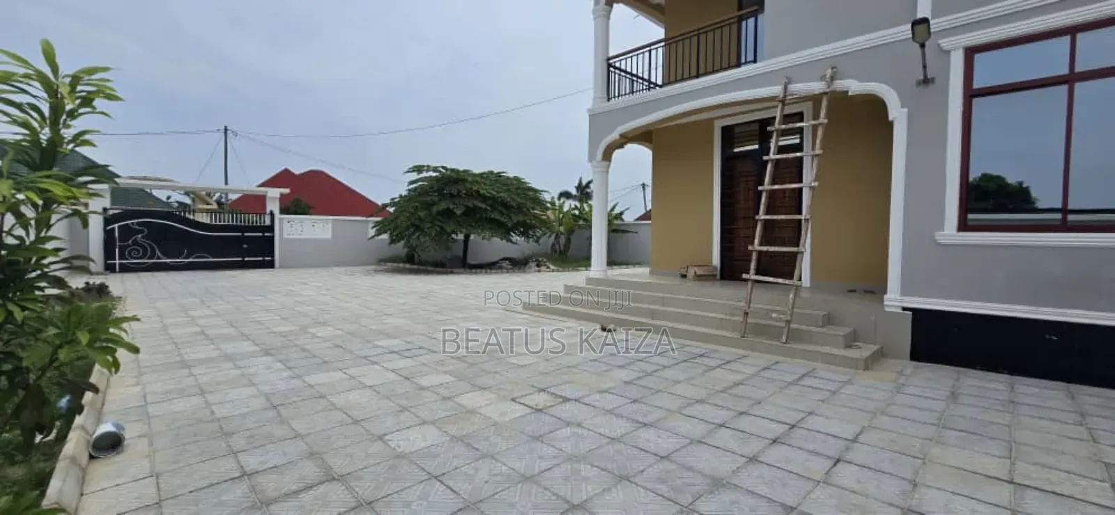 5bdrm Block of Flats in Kigamboni Dege for rent