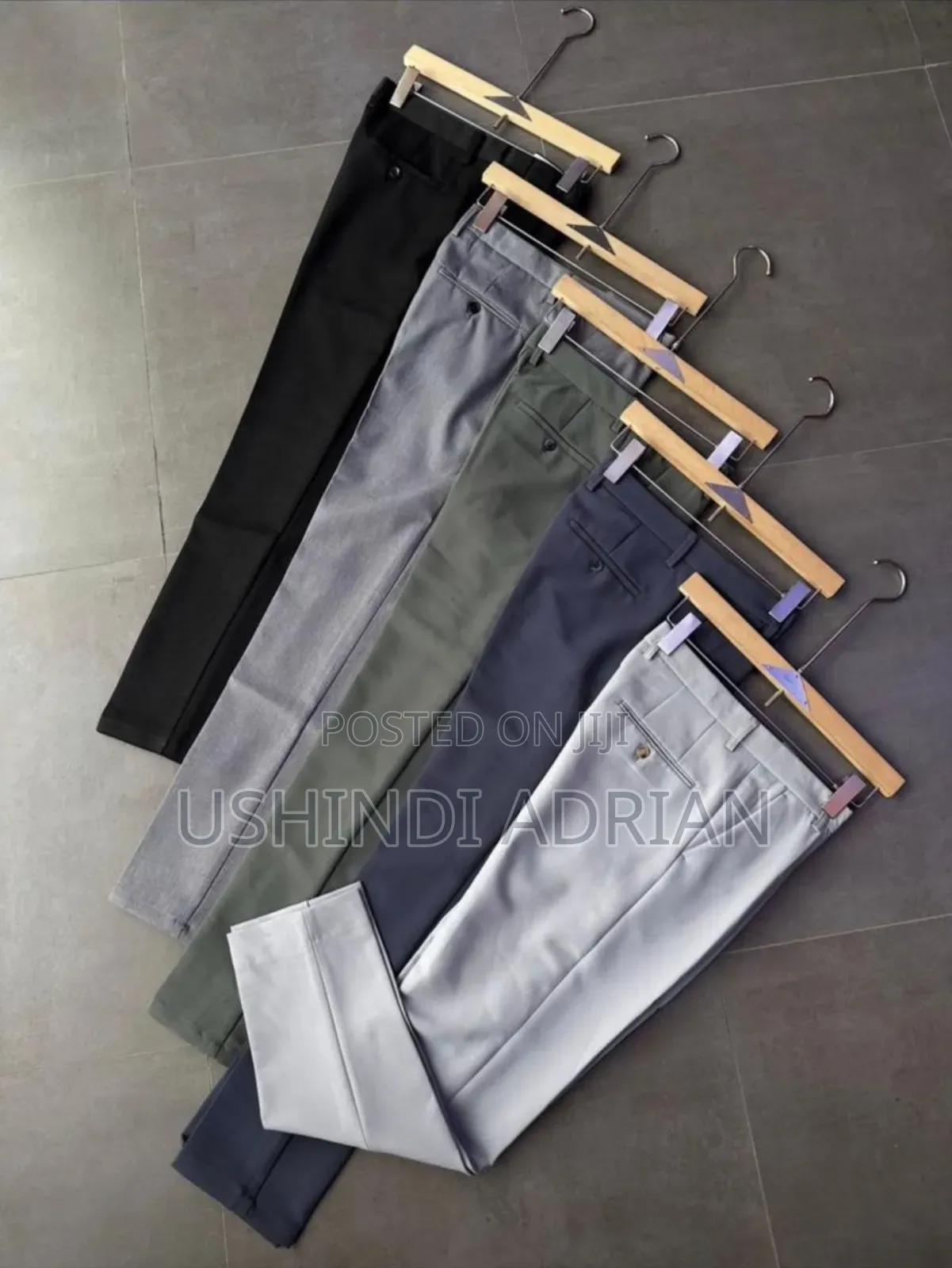 Suruali Mtindo Wa Kweli –New Belt Trousers
Size:30–38
Bei:Tsh 35,000/-