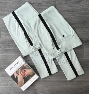 Suruali Mtindo Wa Kweli –New Belt Trousers
Size:30–38
Bei:Tsh 35,000/-