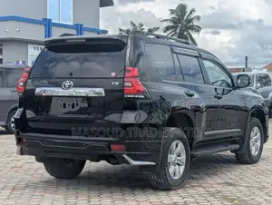 Toyota Land Cruiser Prado 4.0 Petrol TX 2022 Black