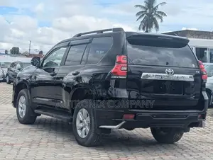 Toyota Land Cruiser Prado 4.0 Petrol TX 2022 Black