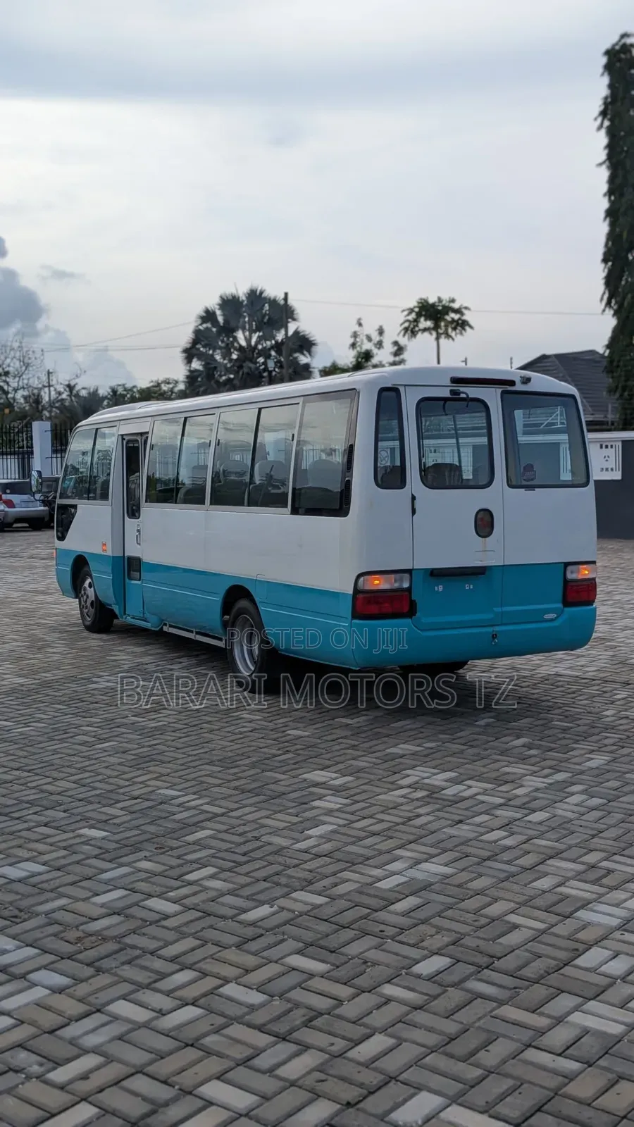 Toyota Coaster 2005 White