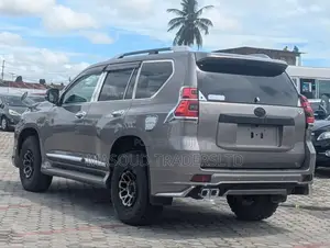 Toyota Land Cruiser Prado 4.0 Petrol TX 2021 Gray