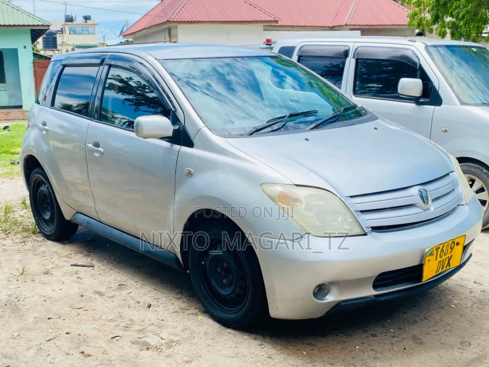 Toyota IST 2005 Silver