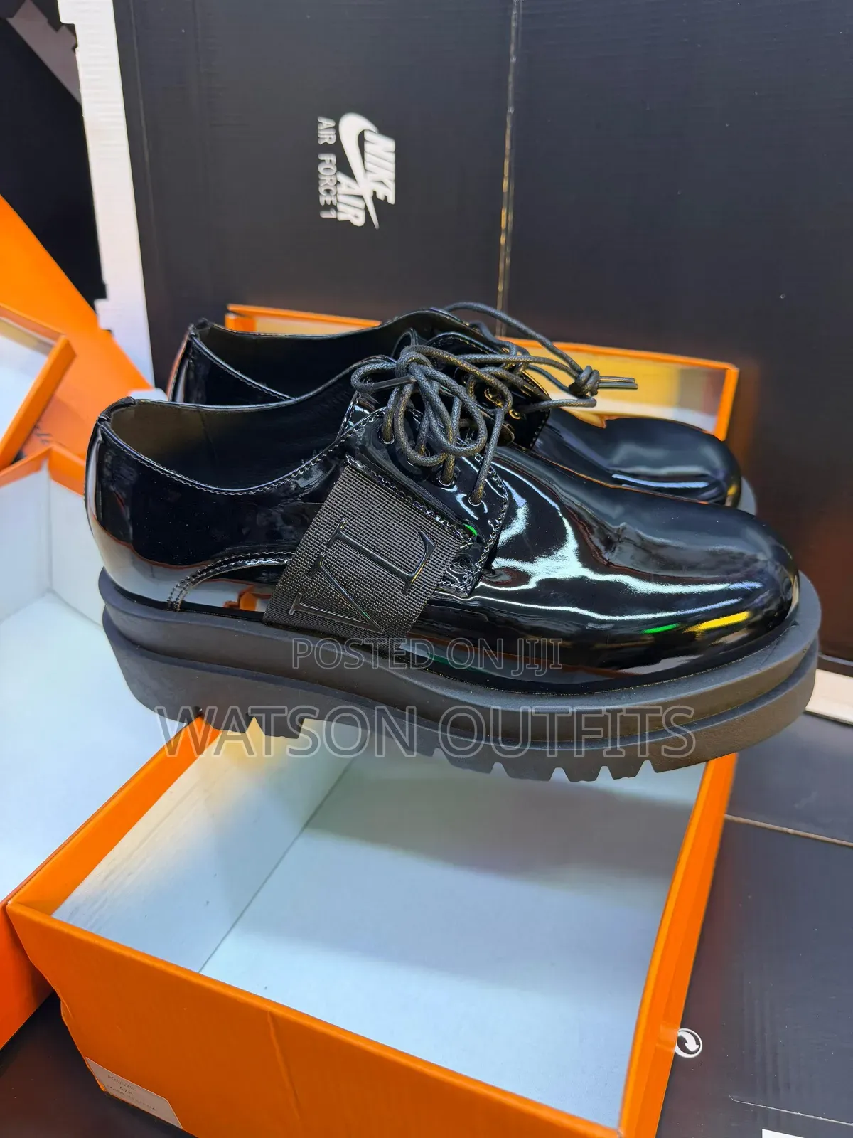 Men's Leather Shoes Lv and Prada Brand Typically Fit for Graduation