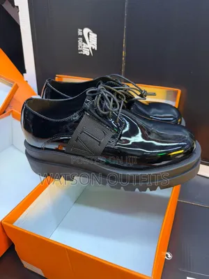 Men's Leather Shoes Lv and Prada Brand Typically Fit for Graduation