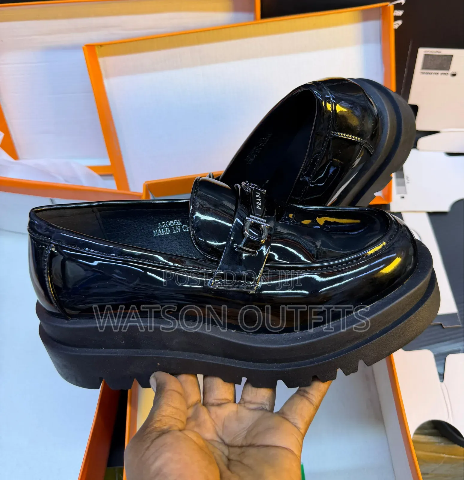 Men's Leather Shoes Lv and Prada Brand Typically Fit for Graduation