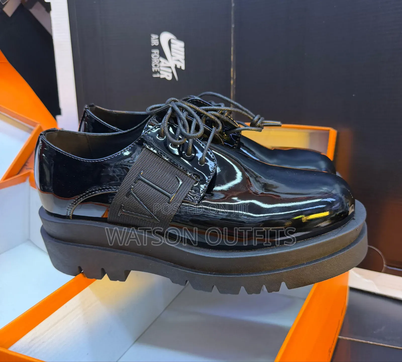 Men's Leather Shoes Lv and Prada Brand Typically Fit for Graduation