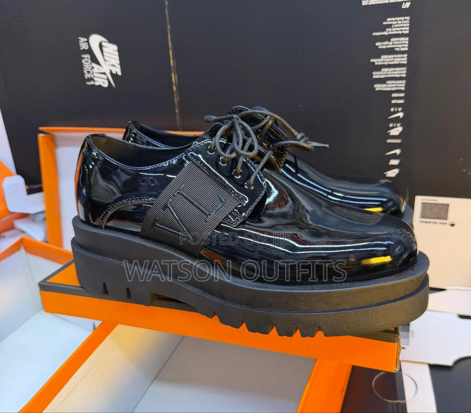 Men's Leather Shoes Lv and Prada Brand Typically Fit for Graduation