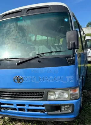 Toyota Coaster 2004 Blue