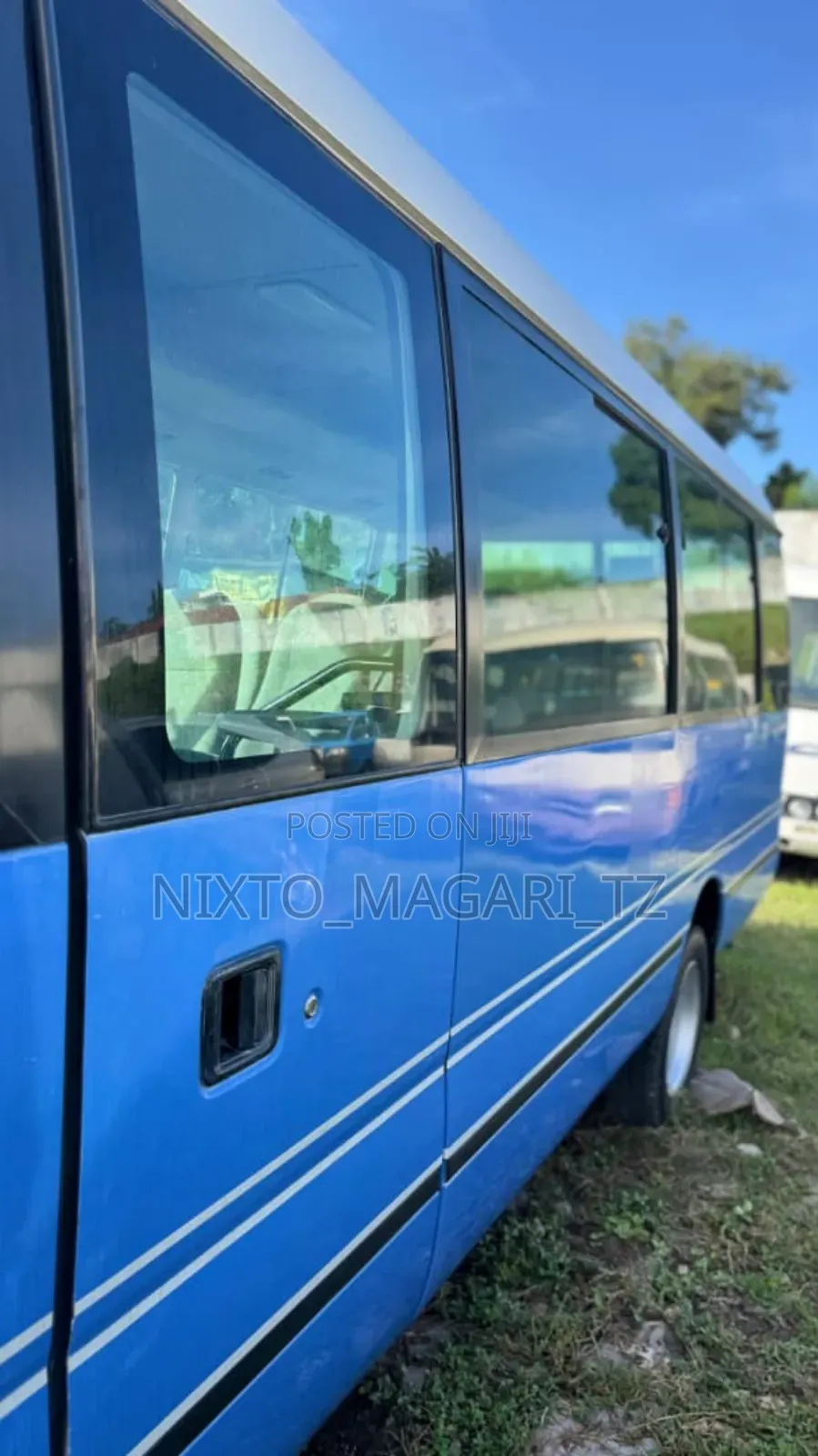 Toyota Coaster 2004 Blue