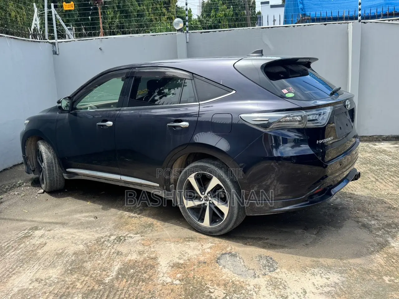 Toyota Harrier 2.0 2014 Blue