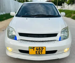 Toyota IST 2005 White