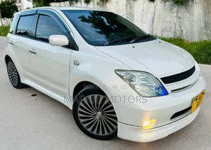 Toyota IST 2005 White