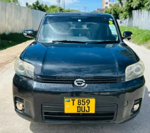 Toyota Corolla Rumion Hatchback 1.5 FWD 2009 Black