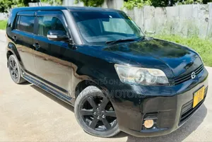 Toyota Corolla Rumion Hatchback 1.5 FWD 2009 Black