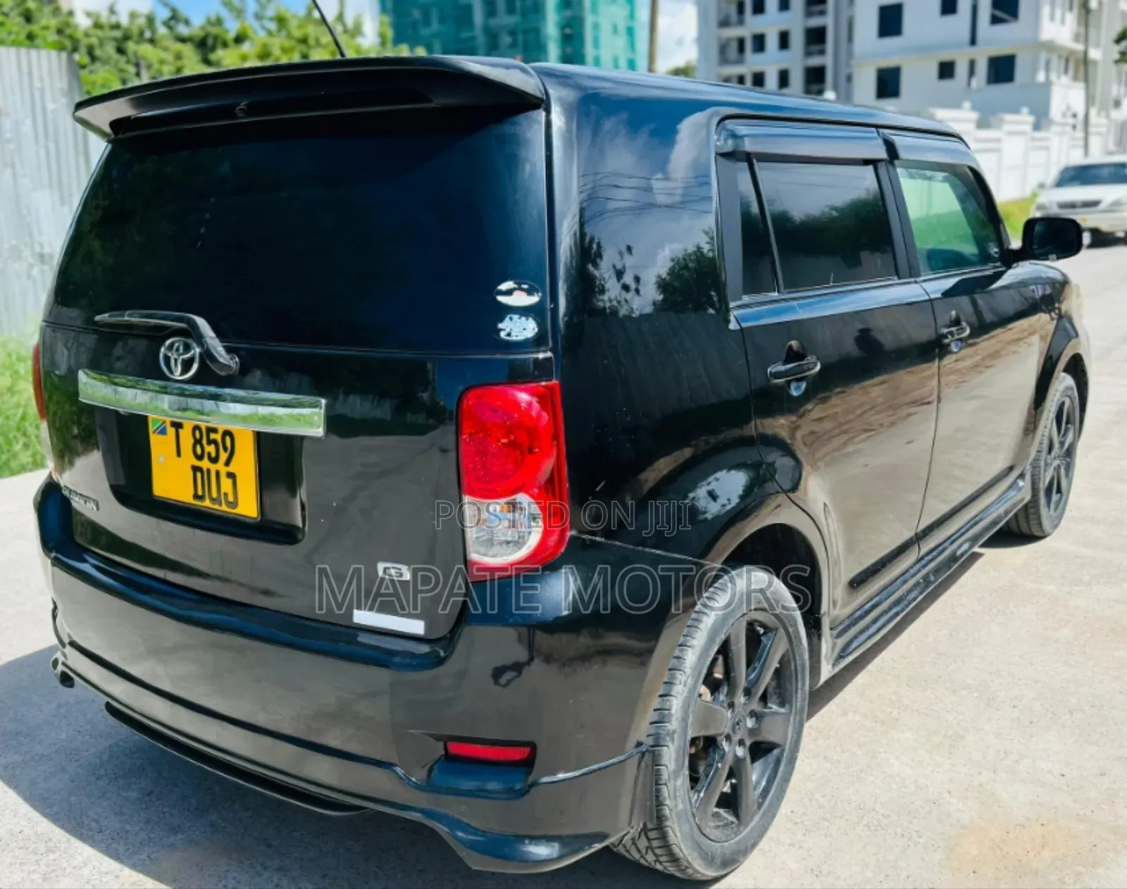 Toyota Corolla Rumion Hatchback 1.5 FWD 2009 Black
