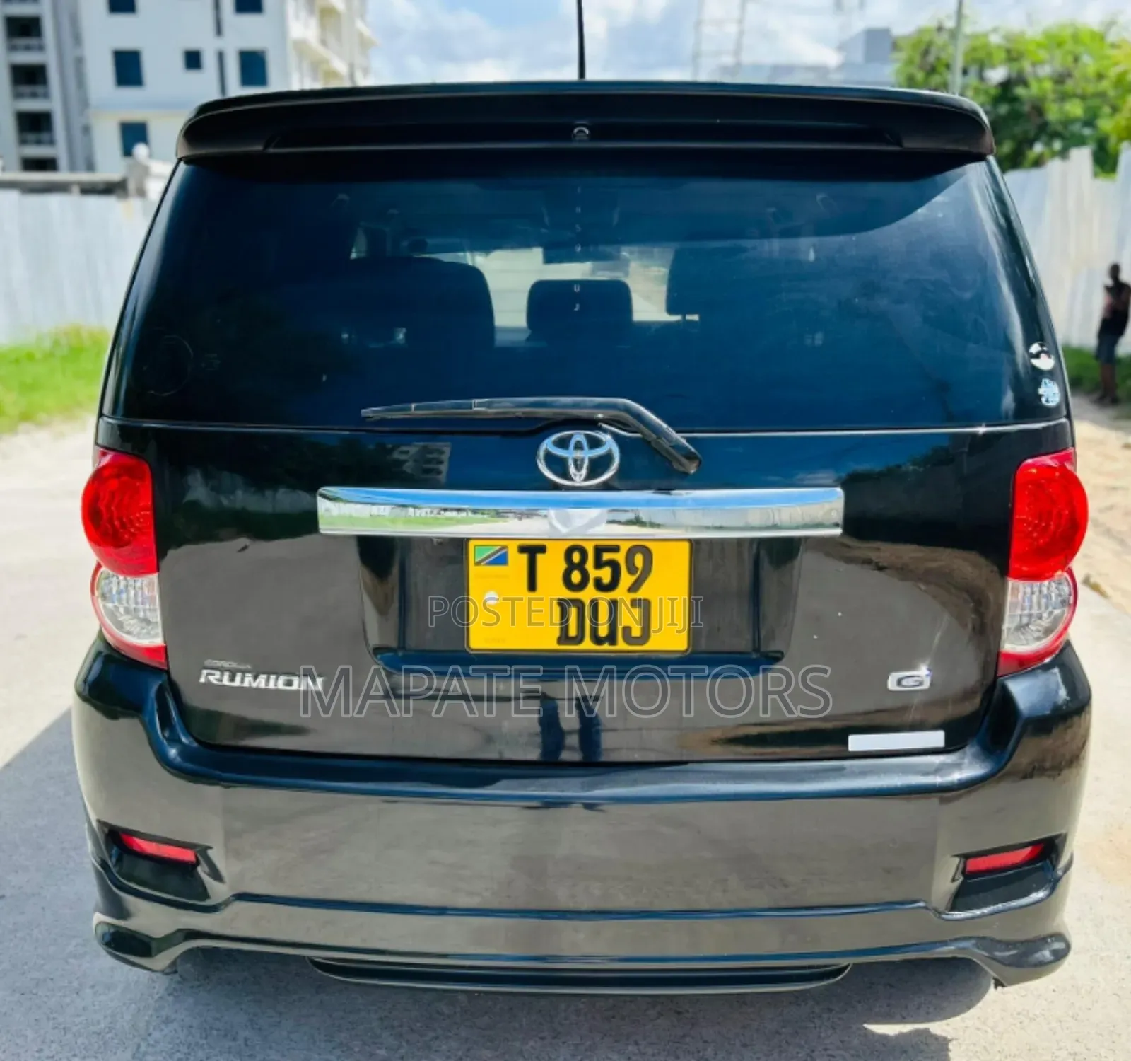 Toyota Corolla Rumion Hatchback 1.5 FWD 2009 Black