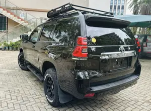 Toyota Land Cruiser Prado 2.8 2021 Black