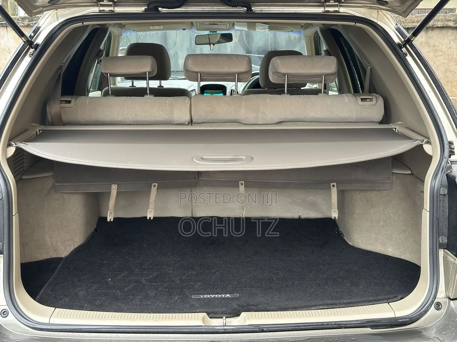 Toyota Harrier 2001 Gold