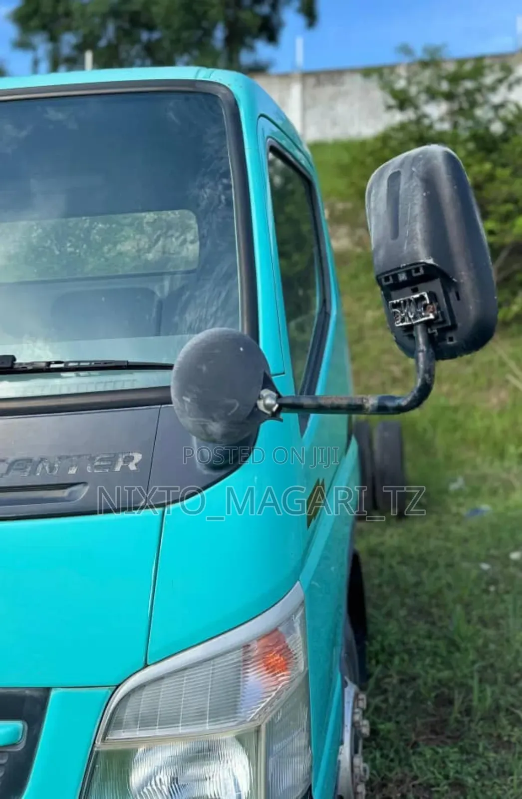 Mitsubishi Fuso 6d61 2004 Blue