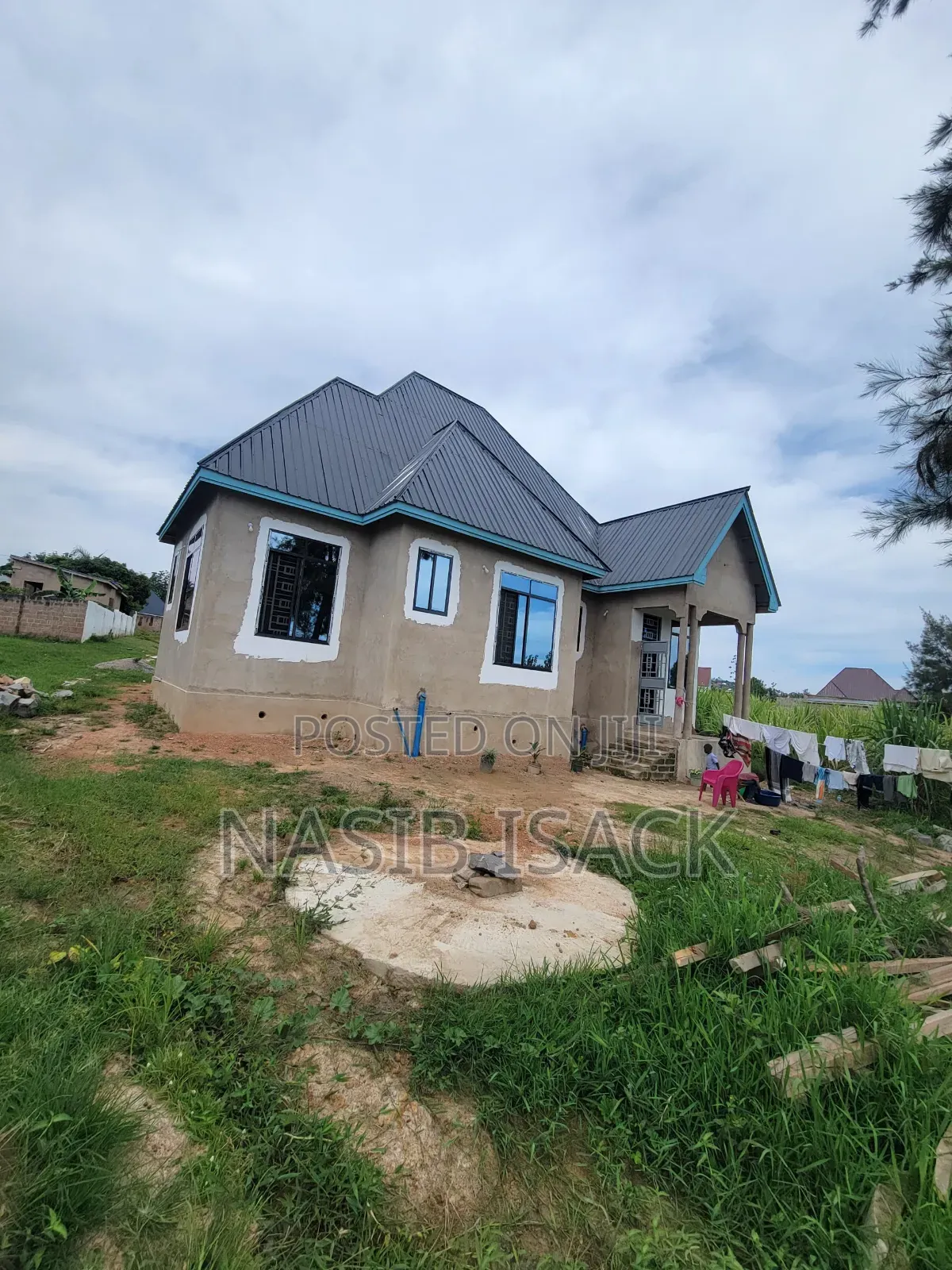 Furnished 3bdrm House in Buswelu for sale