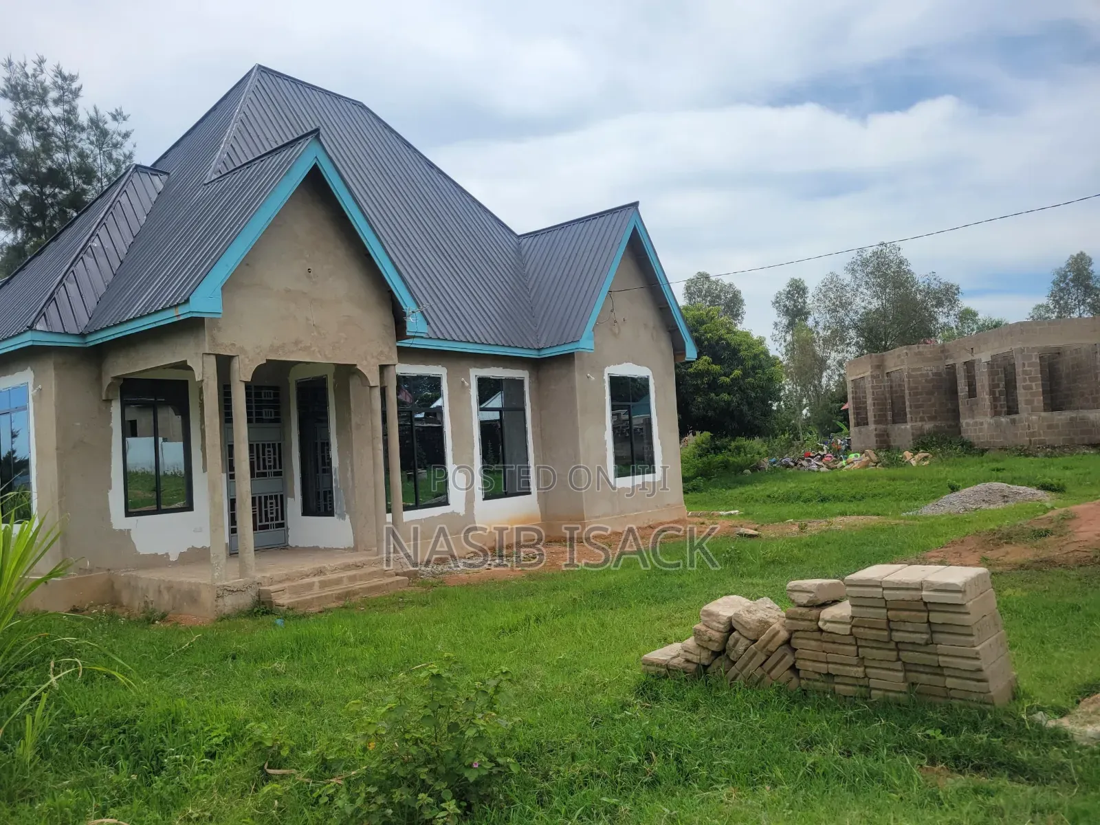 Furnished 3bdrm House in Buswelu for sale