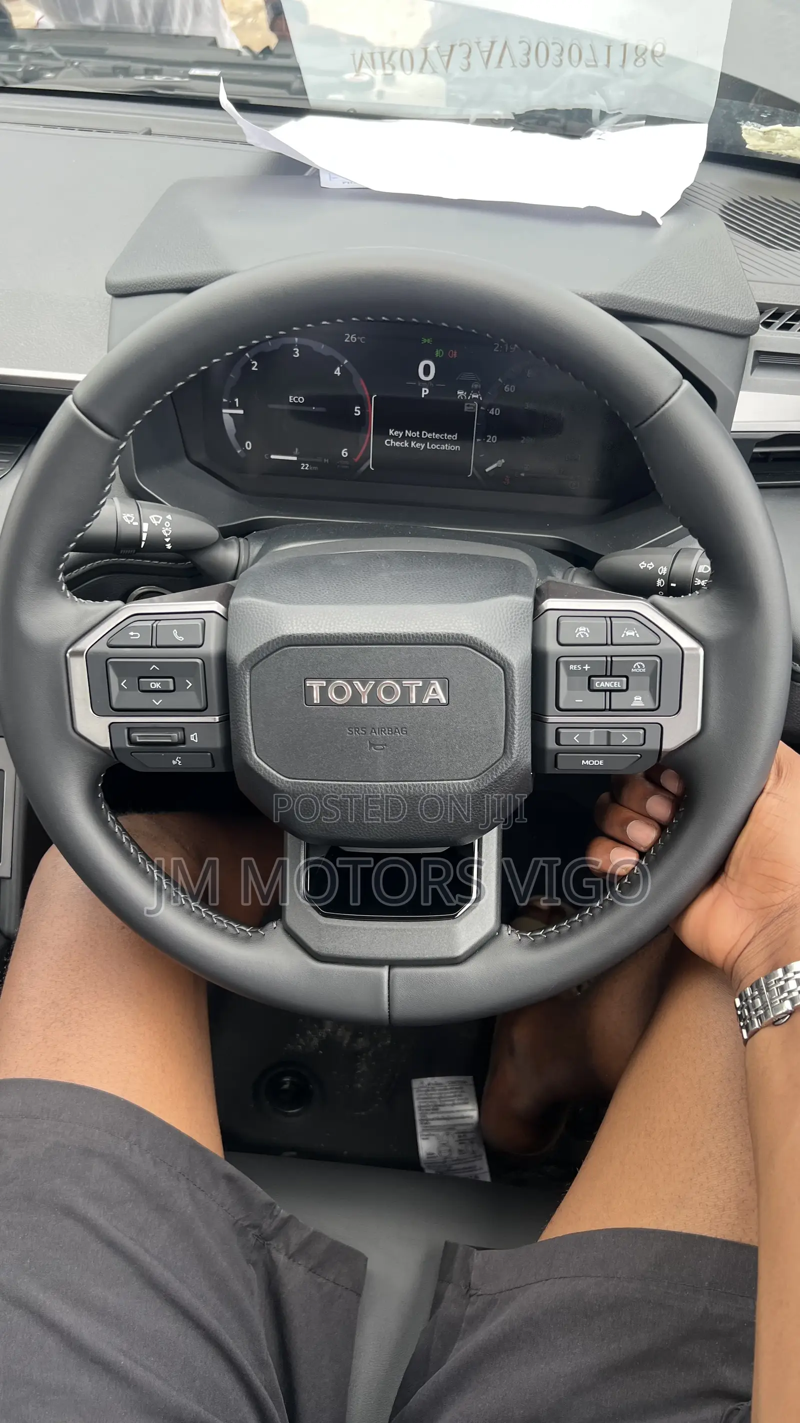 New Toyota Hilux 2025 Gray