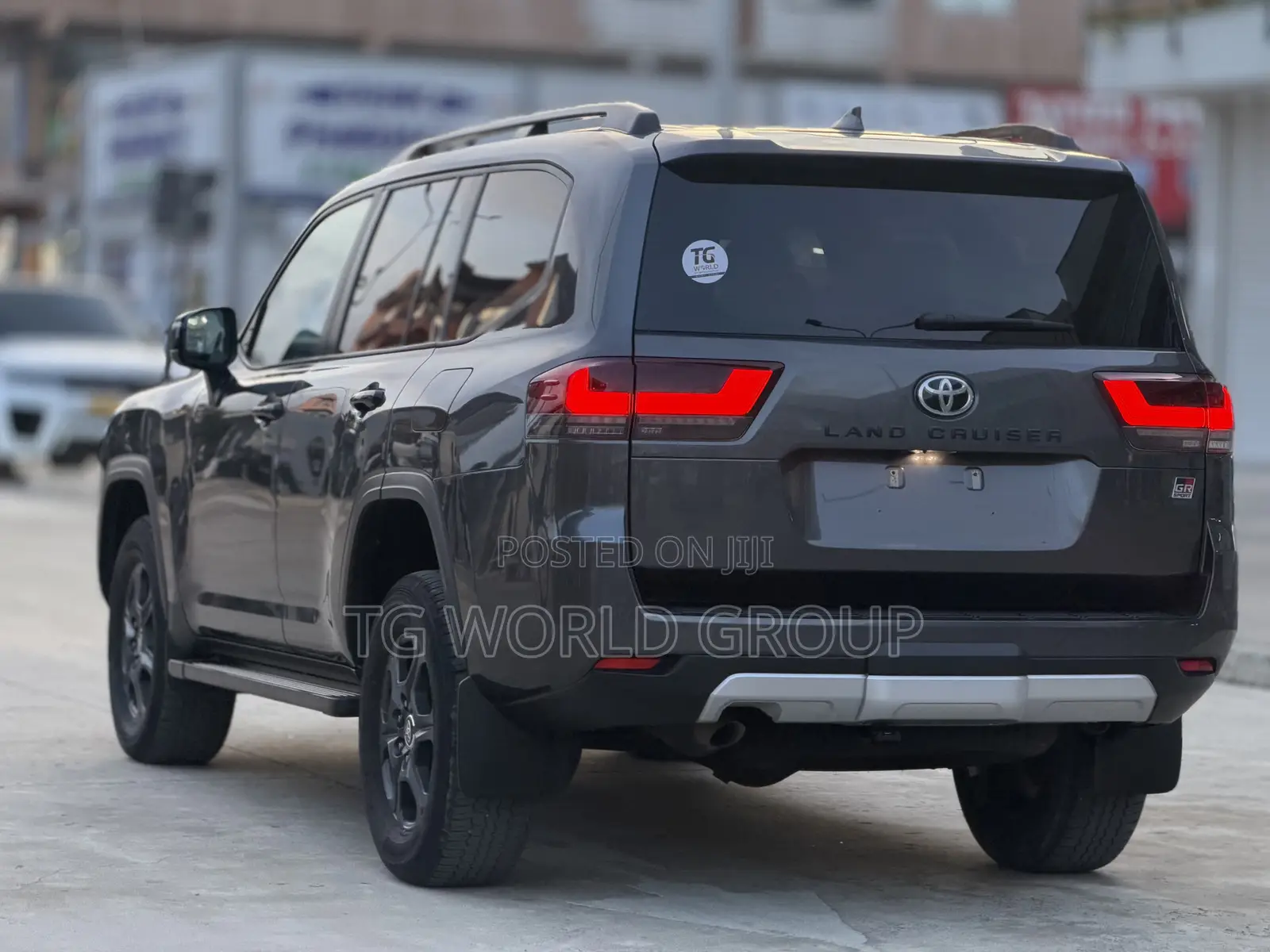 Toyota Land Cruiser LC300 2024 Gray