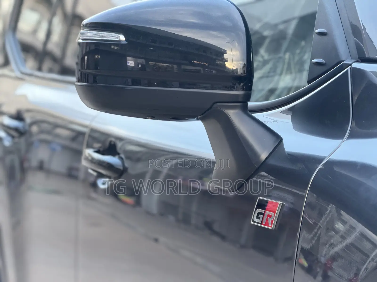 Toyota Land Cruiser LC300 2024 Gray