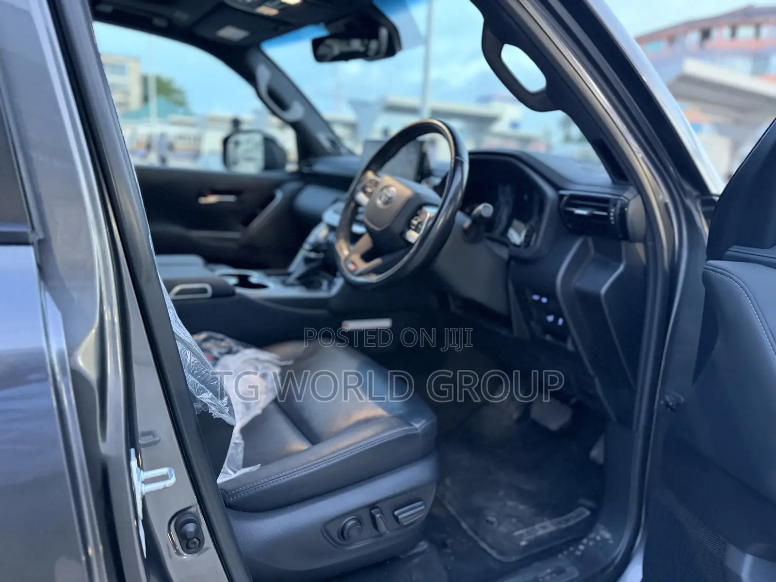 Toyota Land Cruiser LC300 2024 Gray