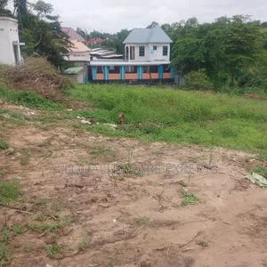 Land SQM 650