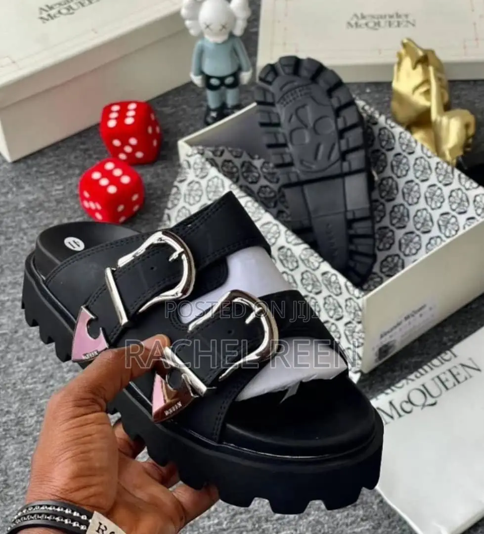 New McQueen Fullbox Original Available