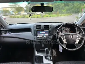 Toyota Crown 2011 Black