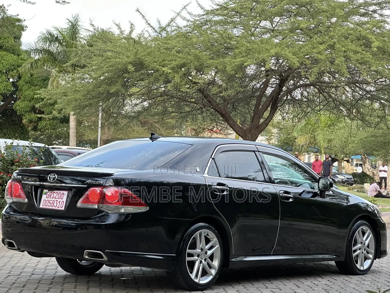 Toyota Crown 2011 Black