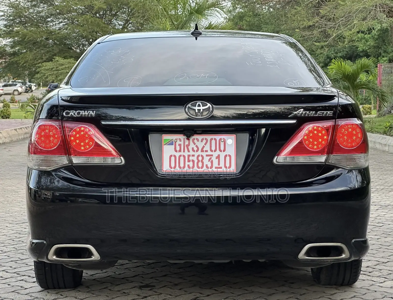 Toyota Crown 2011 Black