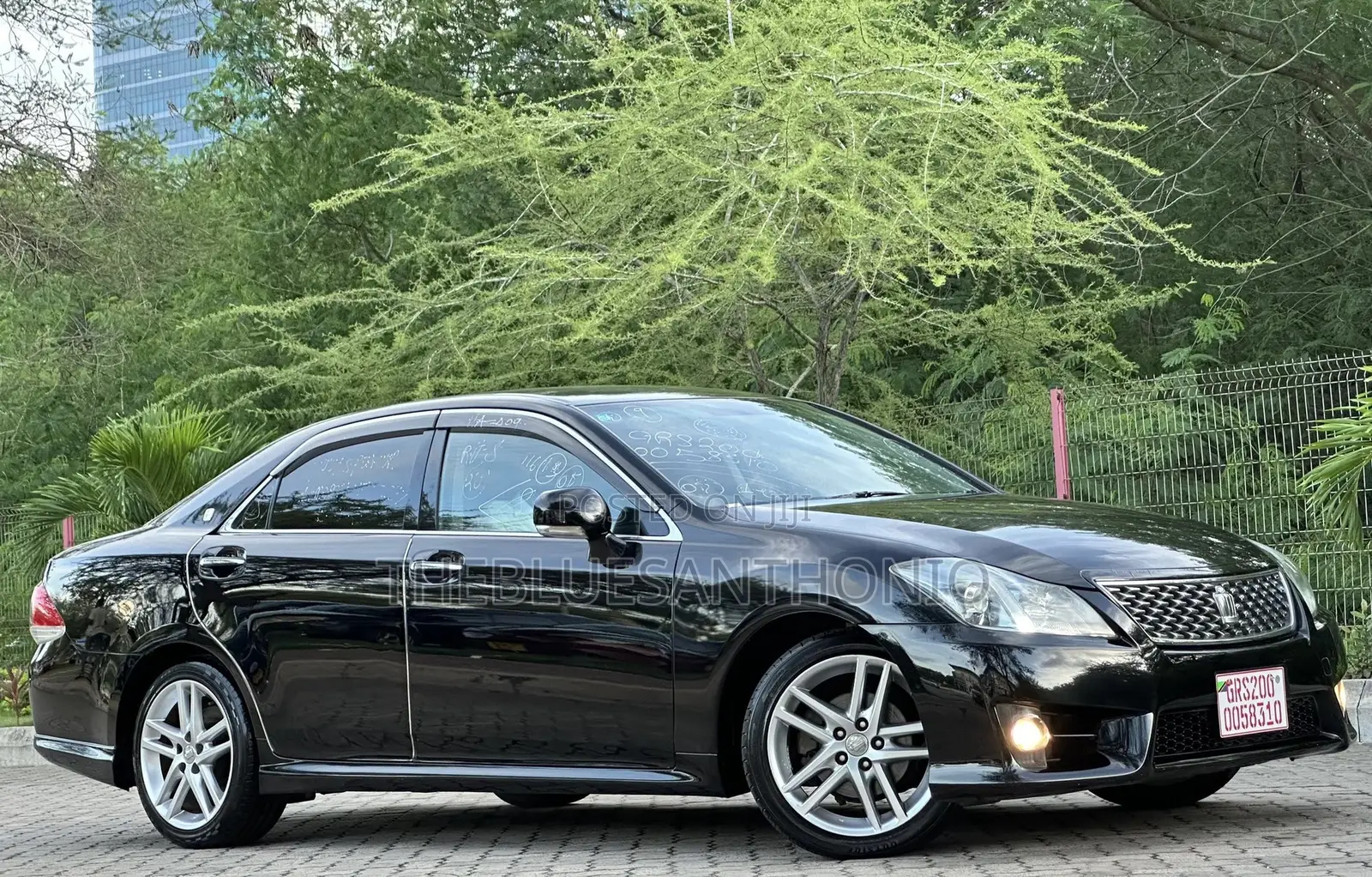 Toyota Crown 2011 Black