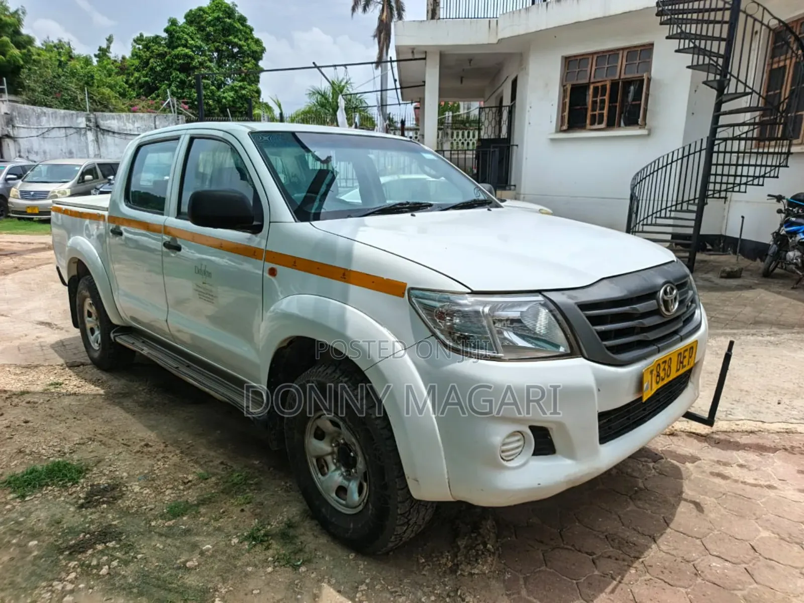 Toyota Hilux 2015 White