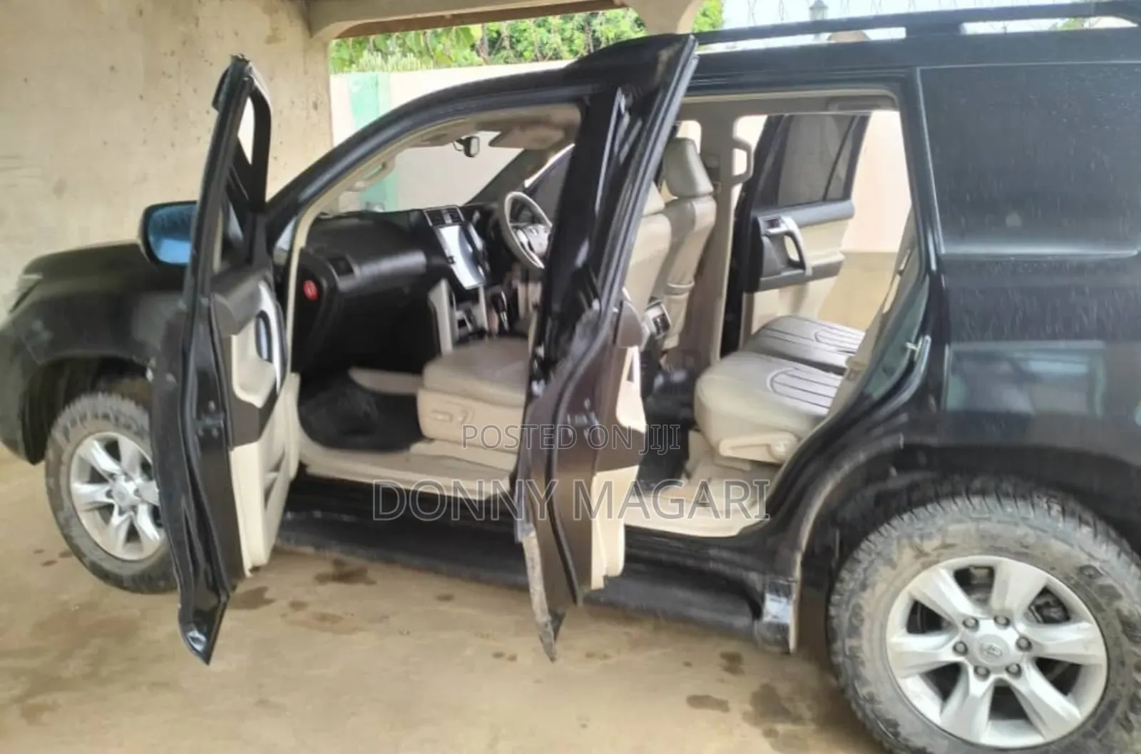 Toyota Land Cruiser Prado 2010 Black