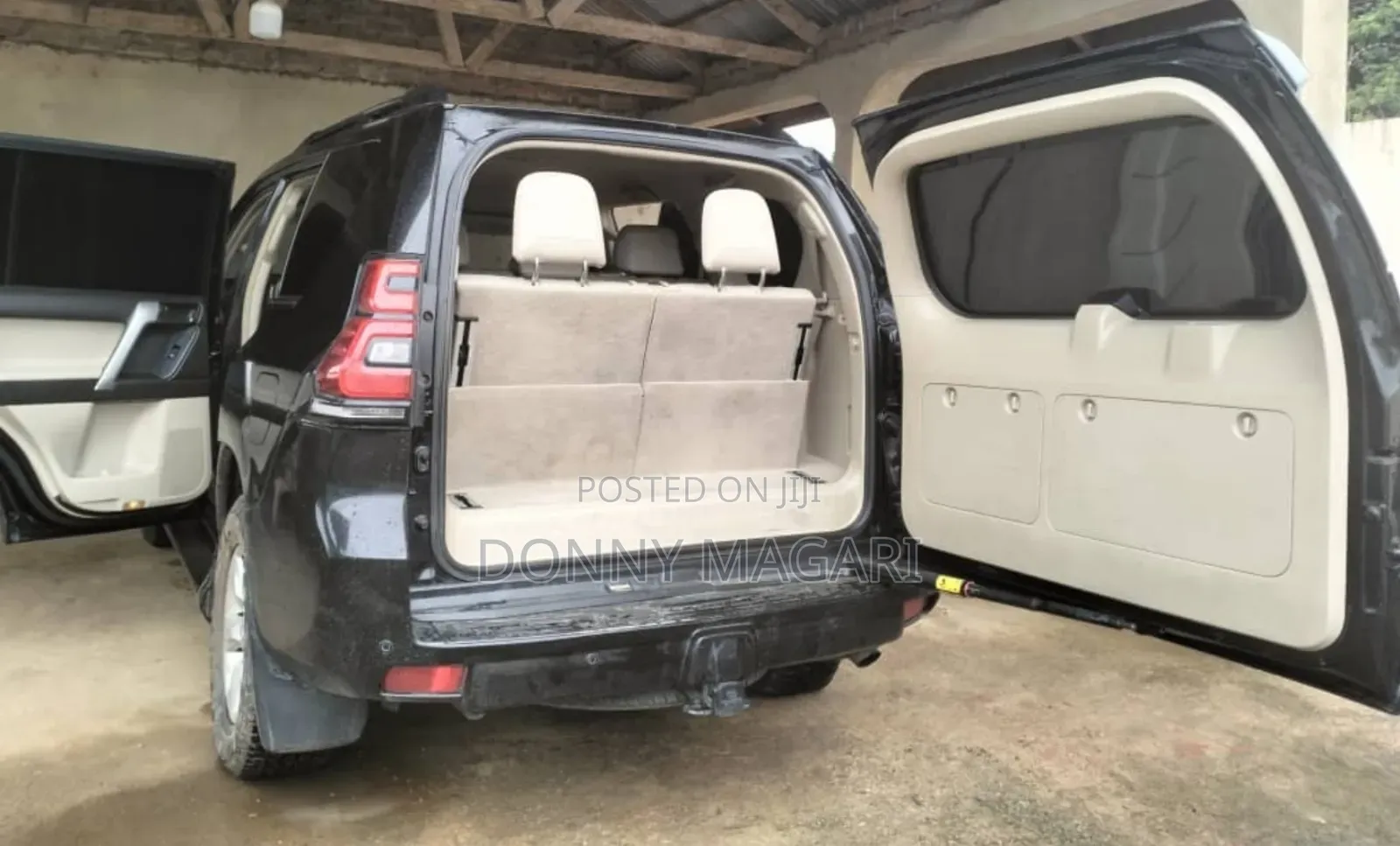 Toyota Land Cruiser Prado 2010 Black