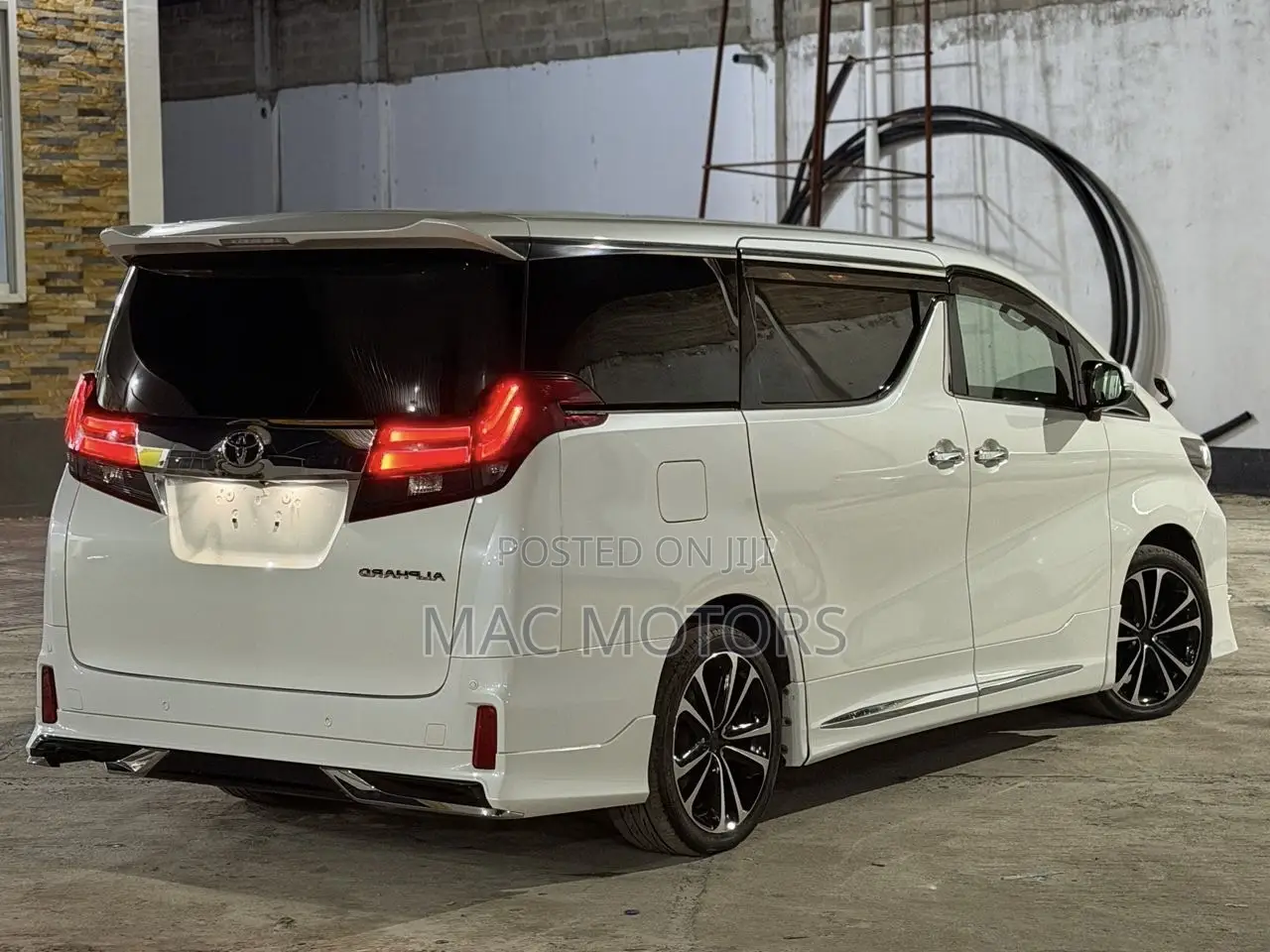 Toyota Alphard 2016 White