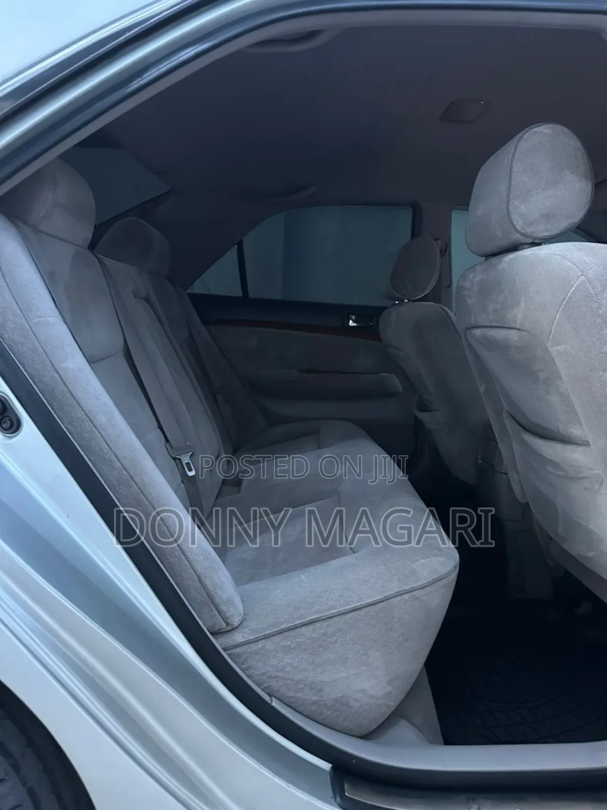 Toyota Mark II 2004 Silver