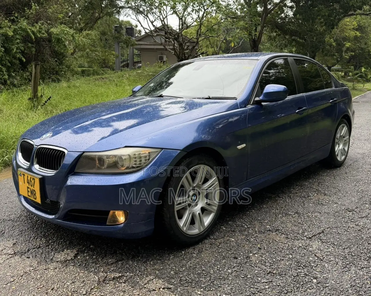 BMW 3 Series 320i RWD 2008 Blue