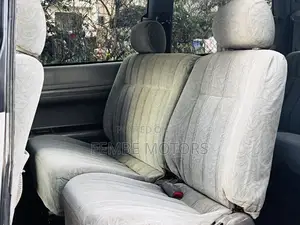 Toyota Noah 2001 Silver