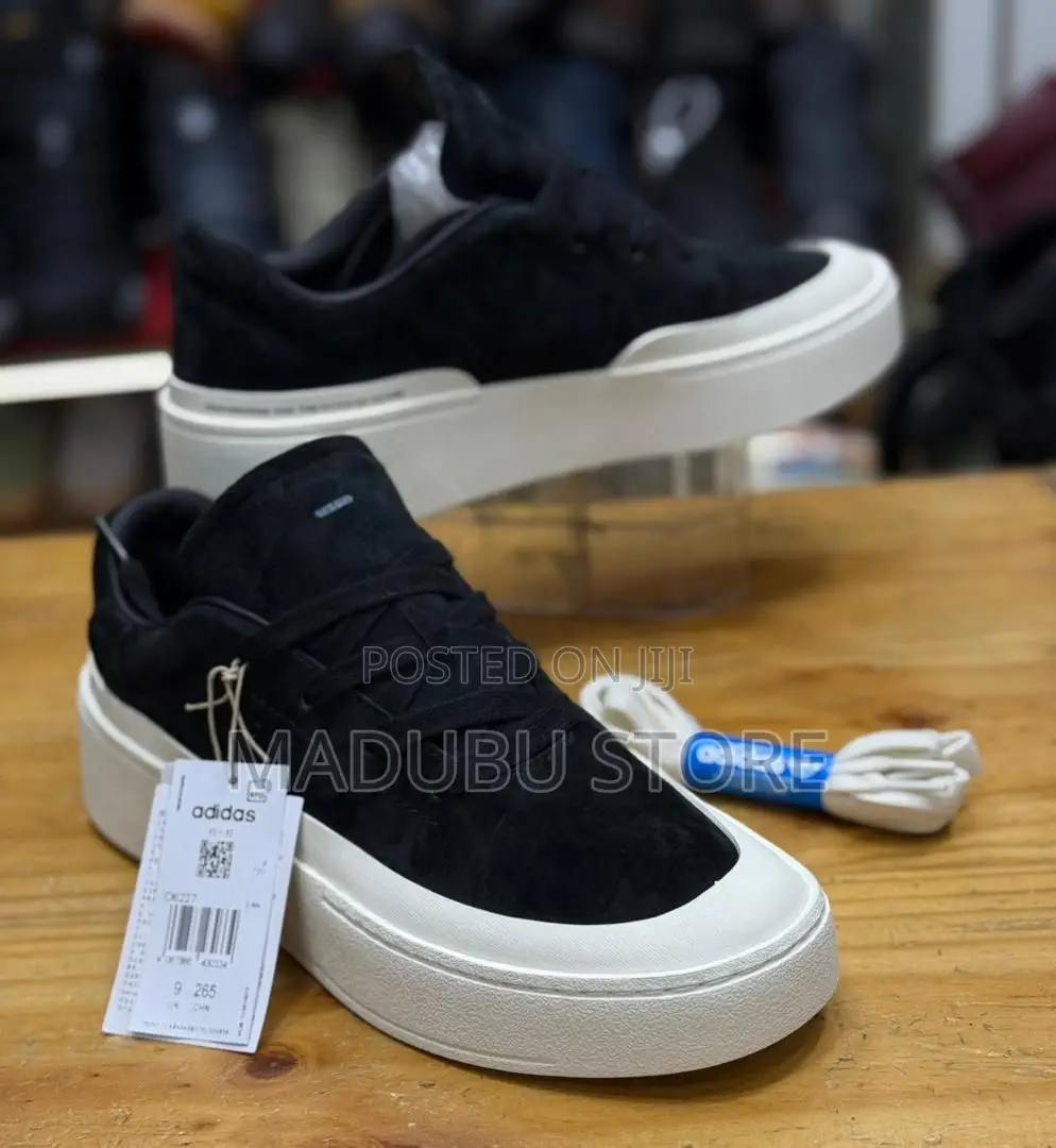 Adidas Labcourt