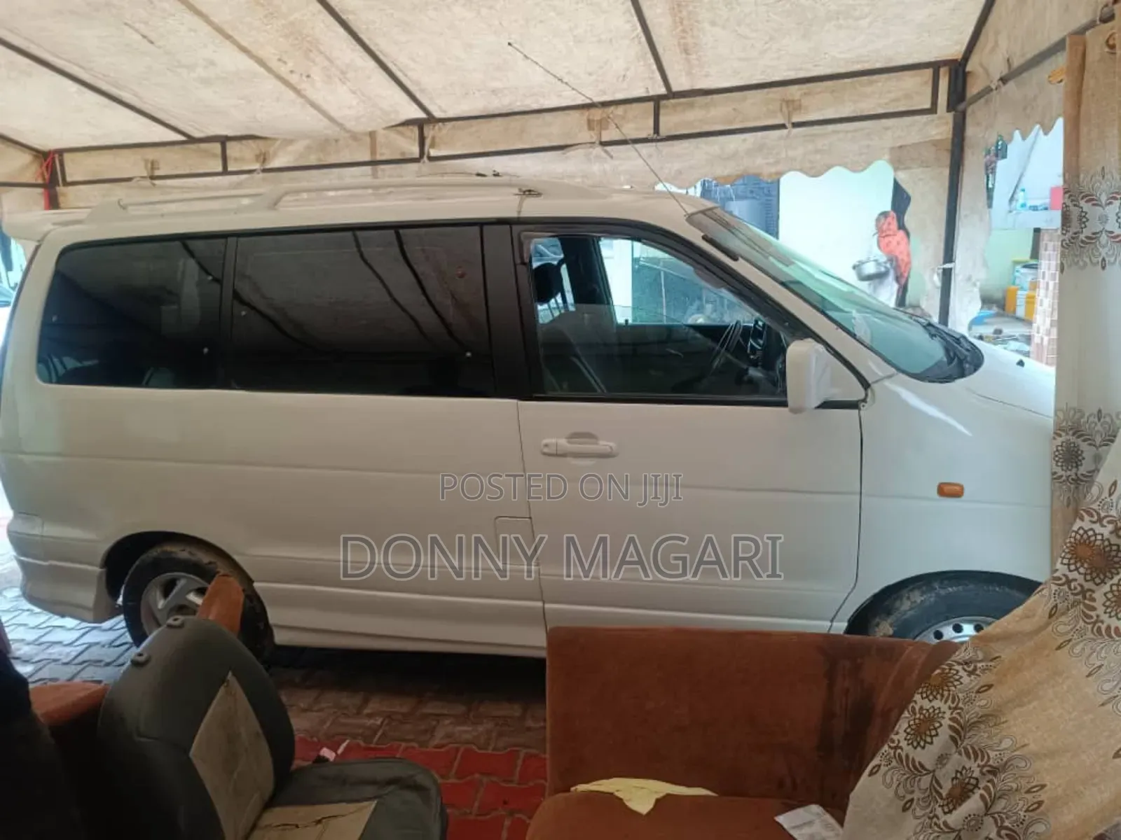 Toyota Noah 2001 White