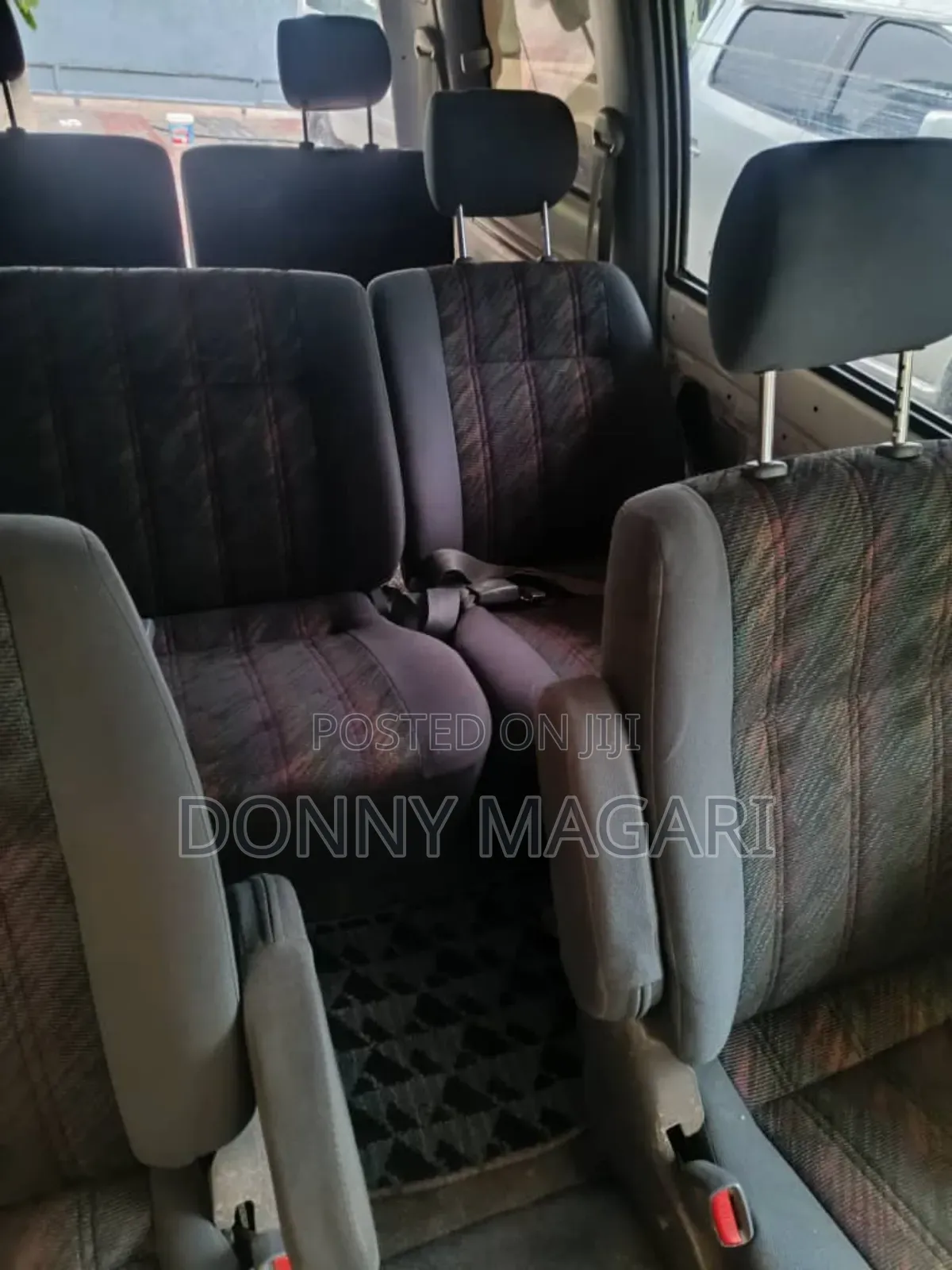 Toyota Noah 2001 White