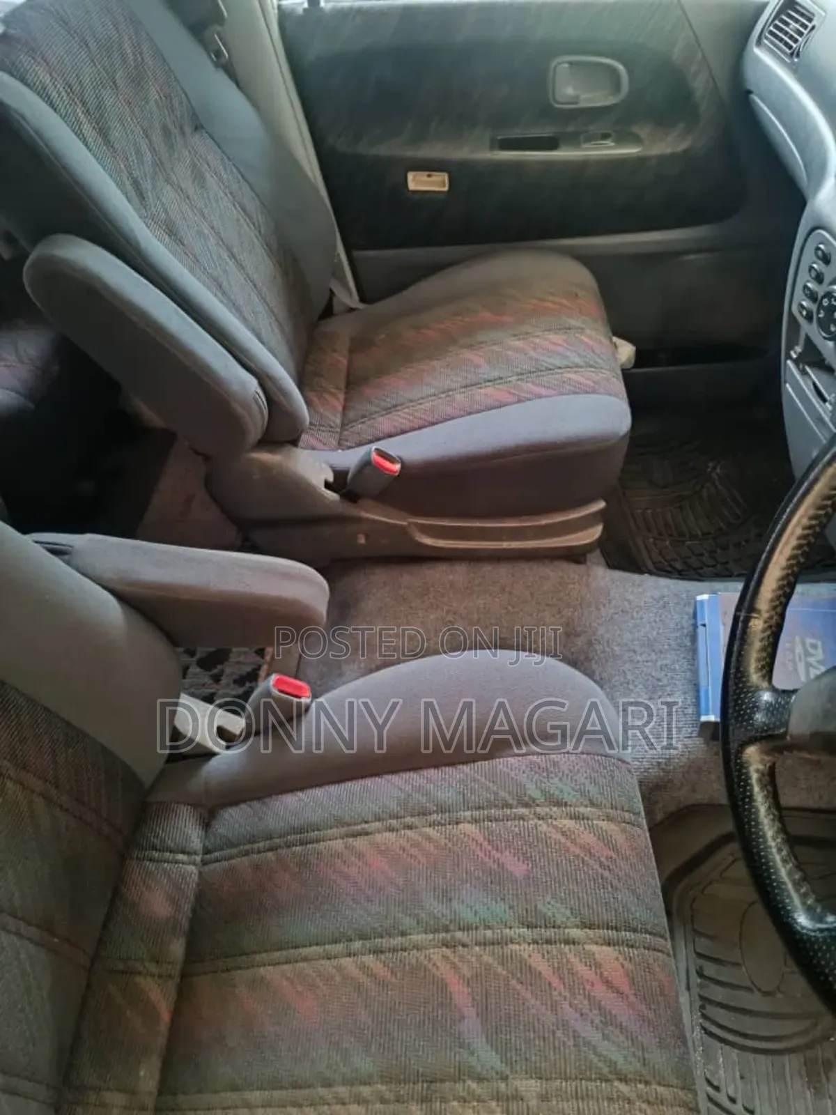 Toyota Noah 2001 White