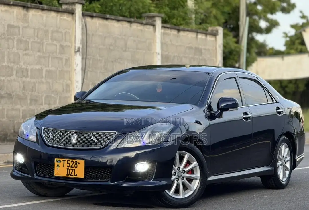 Toyota Crown 2009 Blue